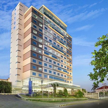 Aston Kupang Hotel & Convention Center Exterior photo