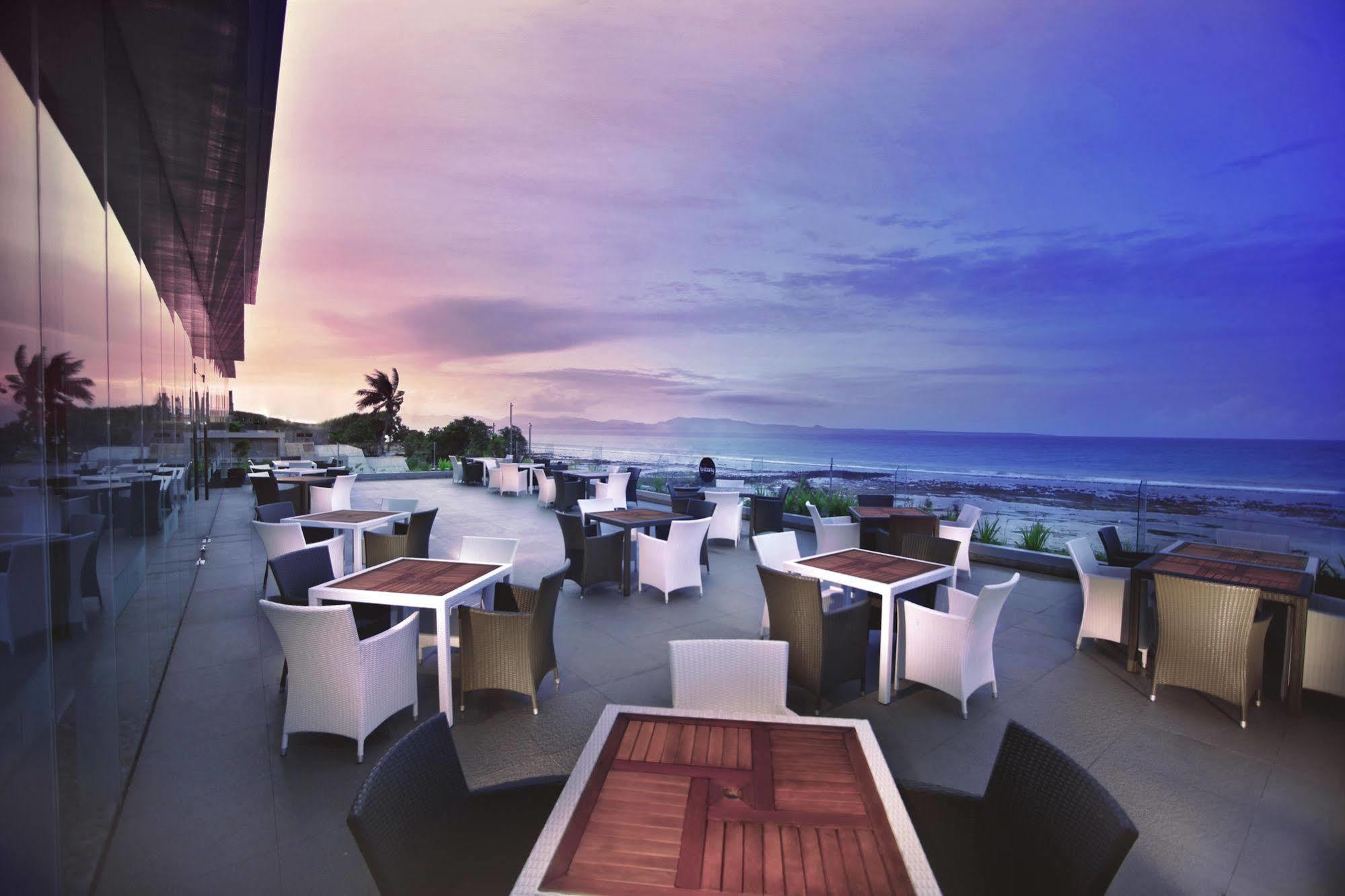 Aston Kupang Hotel & Convention Center Exterior photo